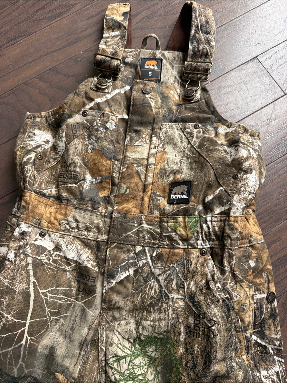 BERNE Youth Insulated Camo Softstone Hunting Coveralls Bib Overalls sz small - Picture 2 of 4